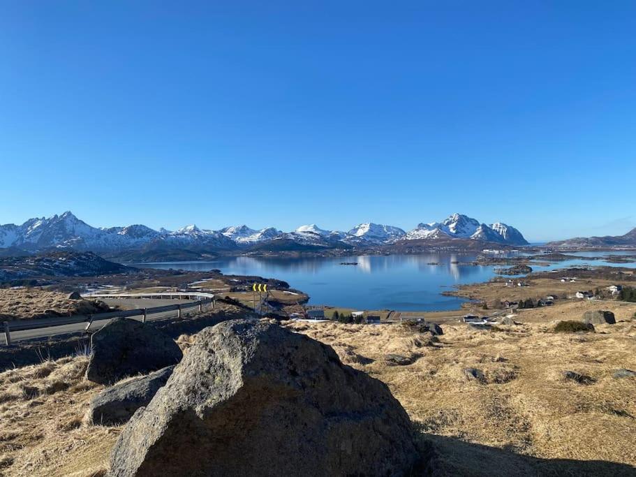 Ett Roms Leilighet Vestvagoy Gravdal  Exterior photo